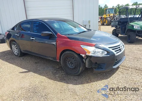 2013 Nissan Altima 2.5 S z USA, uszkodzony, nr VIN 1N4AL3AP2DC123186